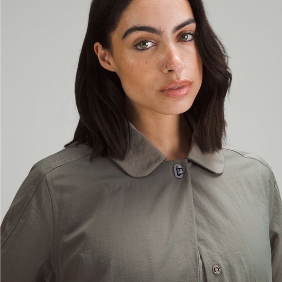 NWT Lululemon Lightweight Collared A-Line Coat - Picture 4 of 6